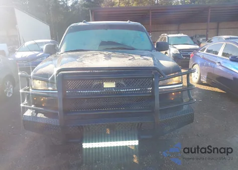 2004 Chevrolet Silverado 1500 Z71 z USA, uszkodzony, nr VIN 2GCEK13T141430092